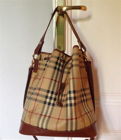 bolsos burberry.